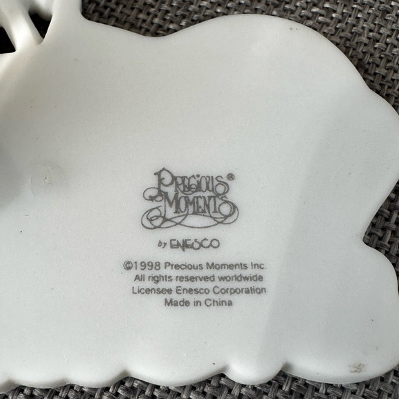 Enesco Precious Moments Photo Frame. “Friendship Blooms When We Are Together” - Picture 5 of 9